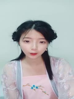 Jessie Way在这个铁杆视频中被双重插入并被喷口水